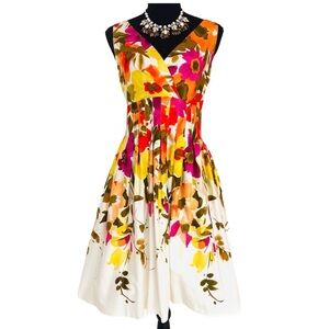 DRESSBARN ~ Women’s v-neck pleated waist colorful dress with pockets size 4